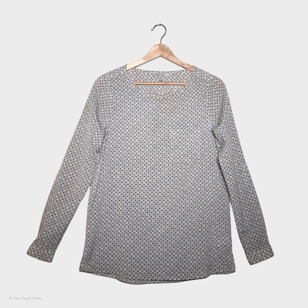 long sleeve blouse in white and navy geometric blue print